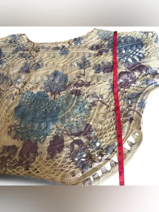 Venus Open Knit Crochet Top Size XL perfect swimsuit cover up or layering top - Picture 8 of 10